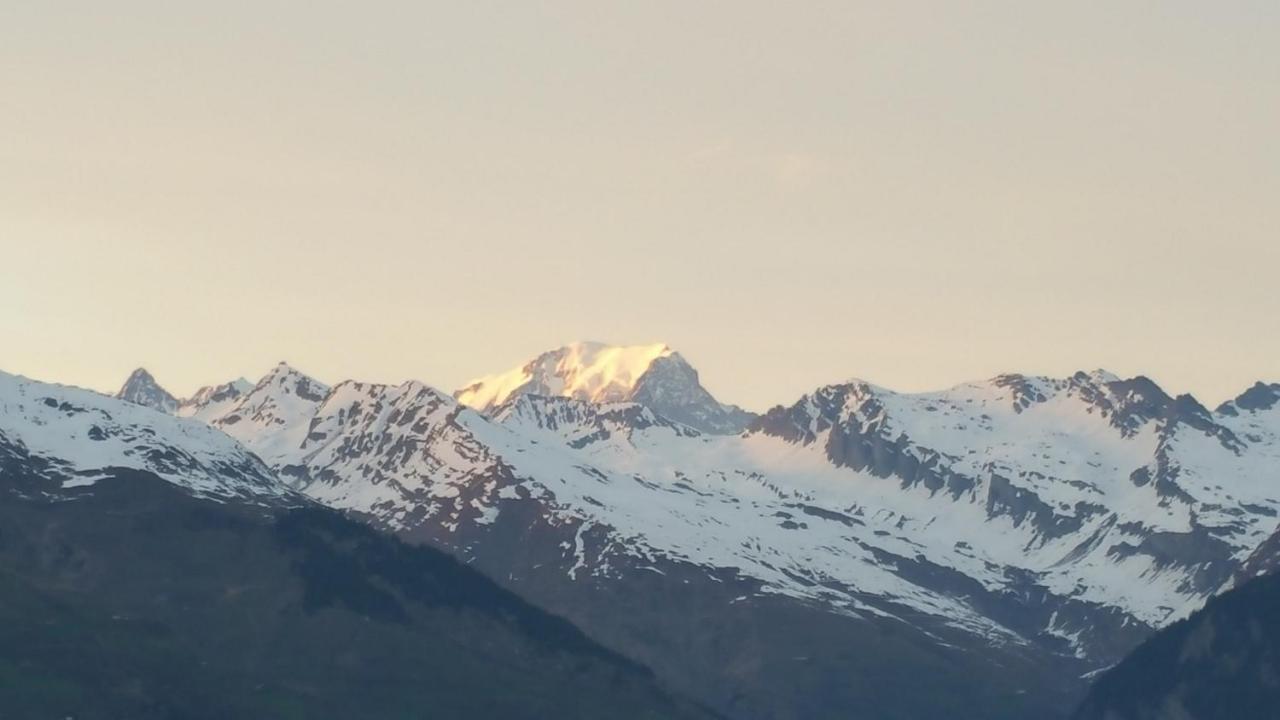 לינה וארוחת בוקר La Plagne-Tarentaise Chalet Hermine מראה חיצוני תמונה
